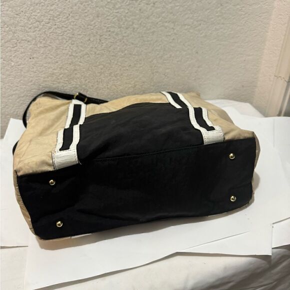 Kipling Large Tote cream black white nylon patent black handles - Picture 11 of 13